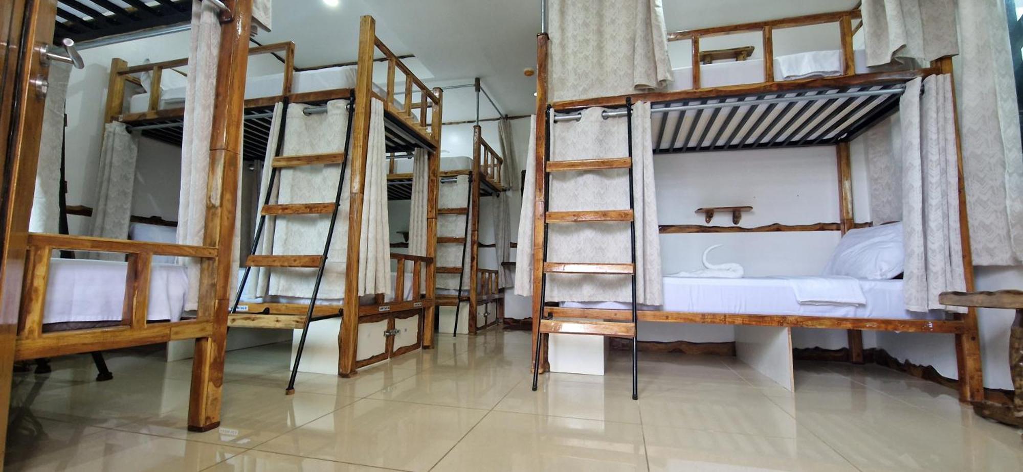 The Hat Trick Hostel Basdiot Esterno foto