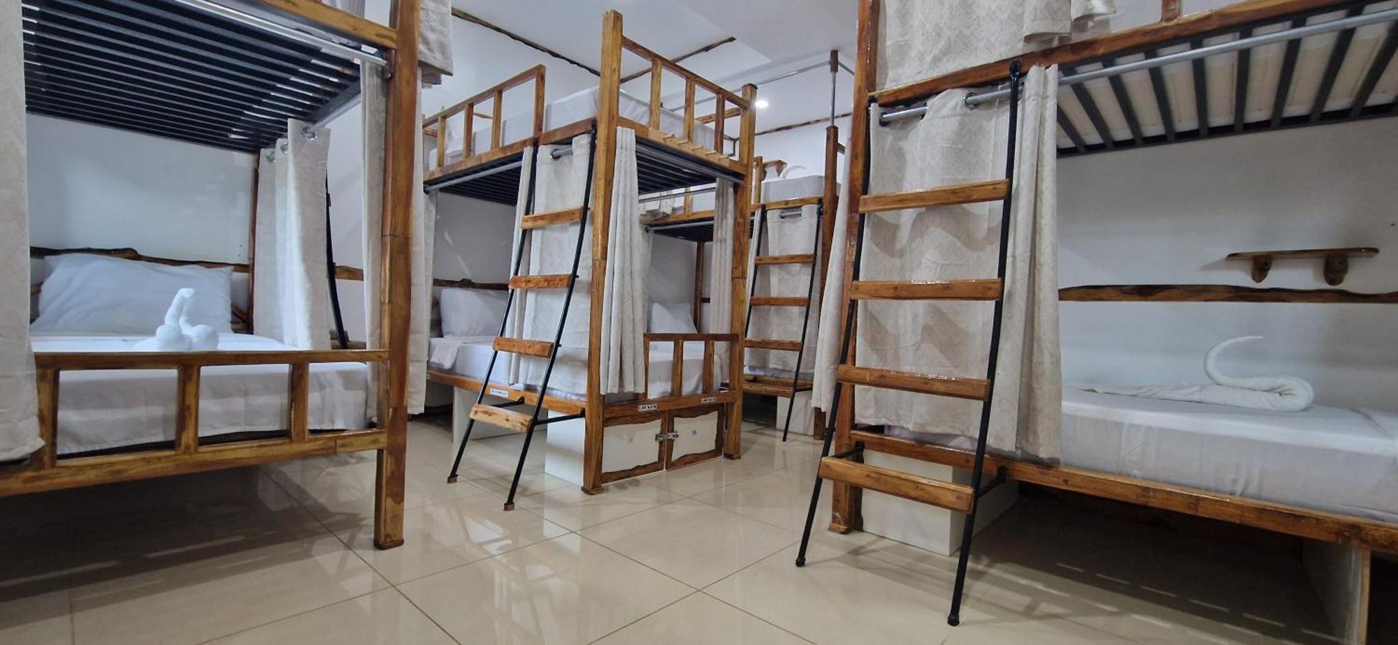 The Hat Trick Hostel Basdiot Esterno foto